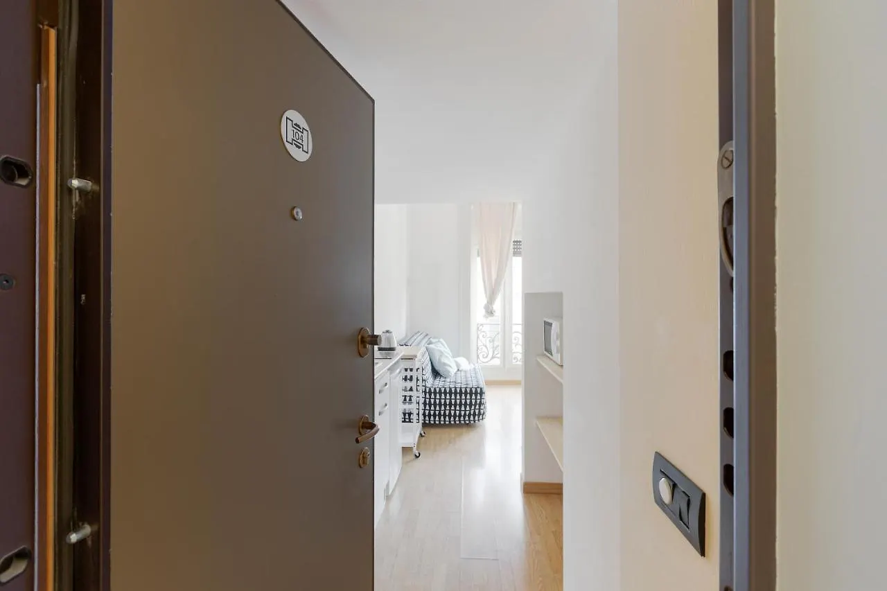 Milano Magenta Long Let Apts Italy