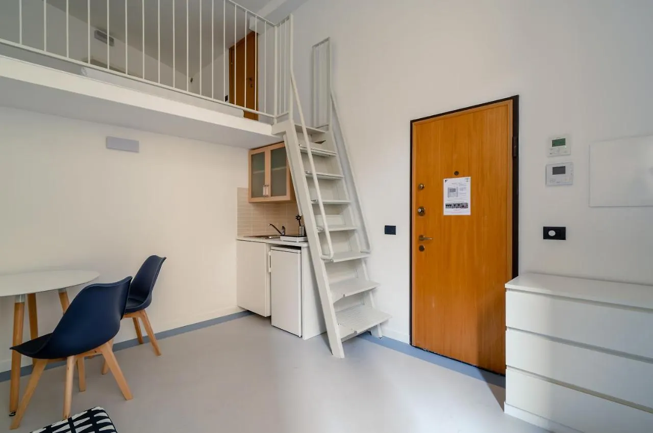 Milano Magenta Long Let Apts Italy