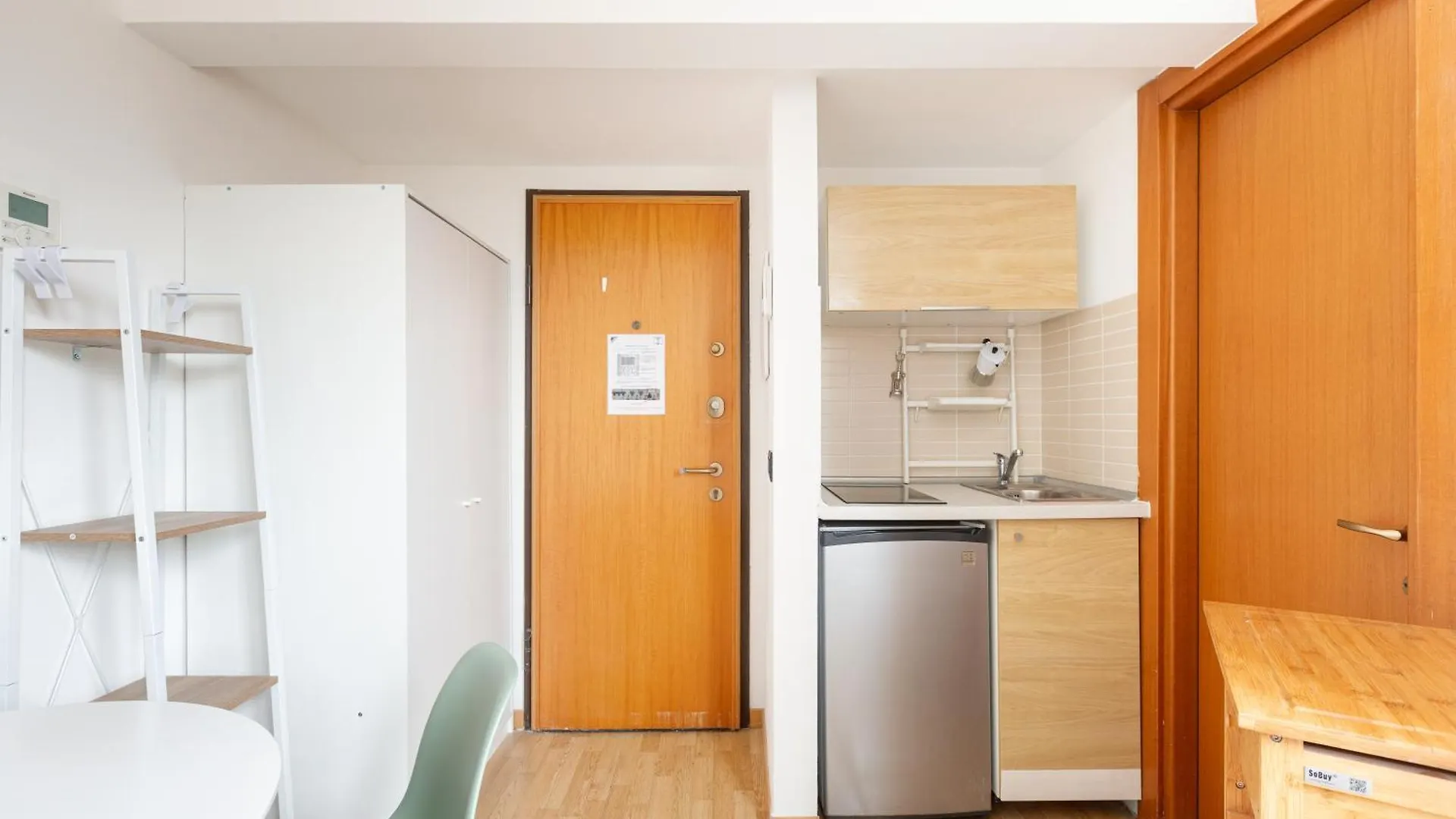 Milano Magenta Long Let Apts 0*, Milan Italy