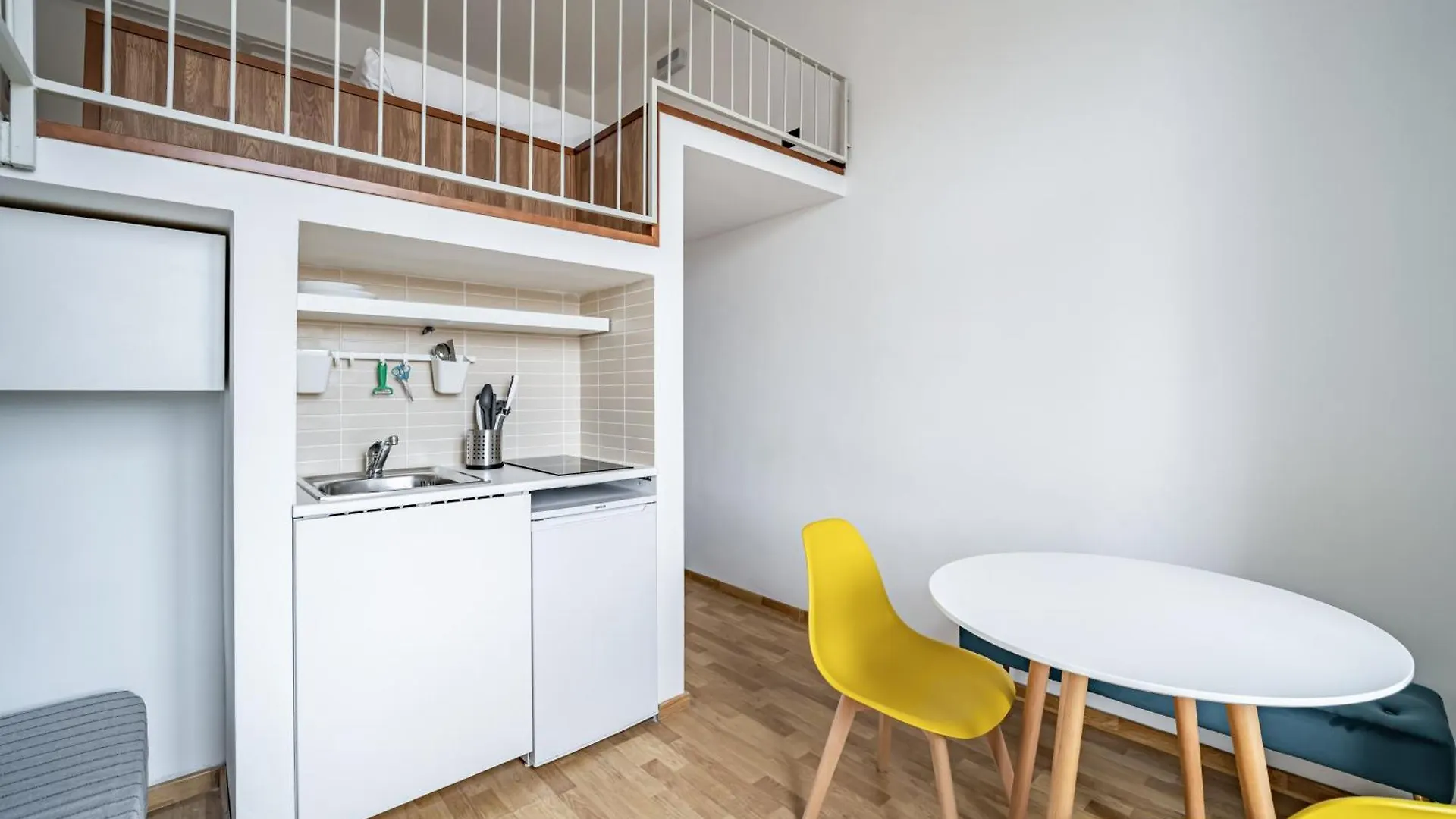 Milano Magenta Long Let Apts