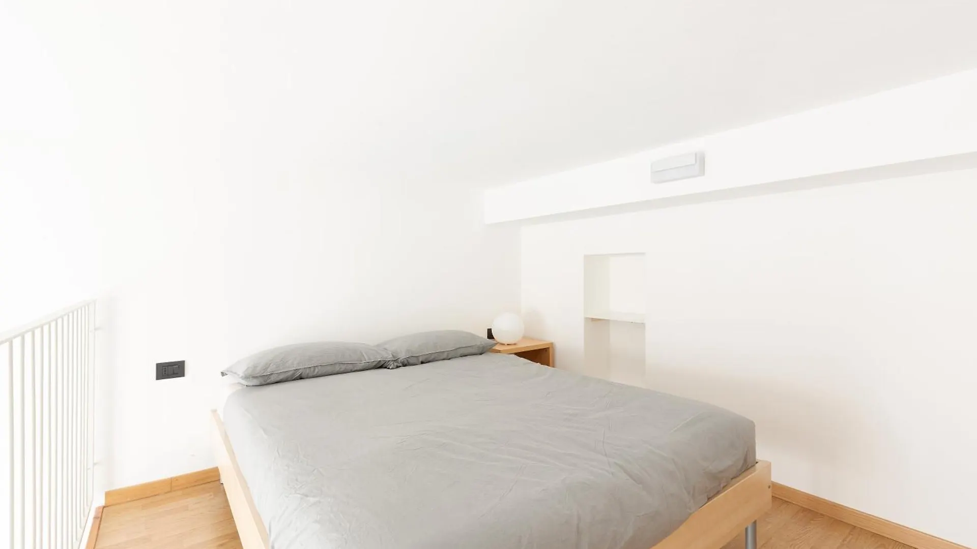 Milano Magenta Long Let Apts 0*, Milan Italy