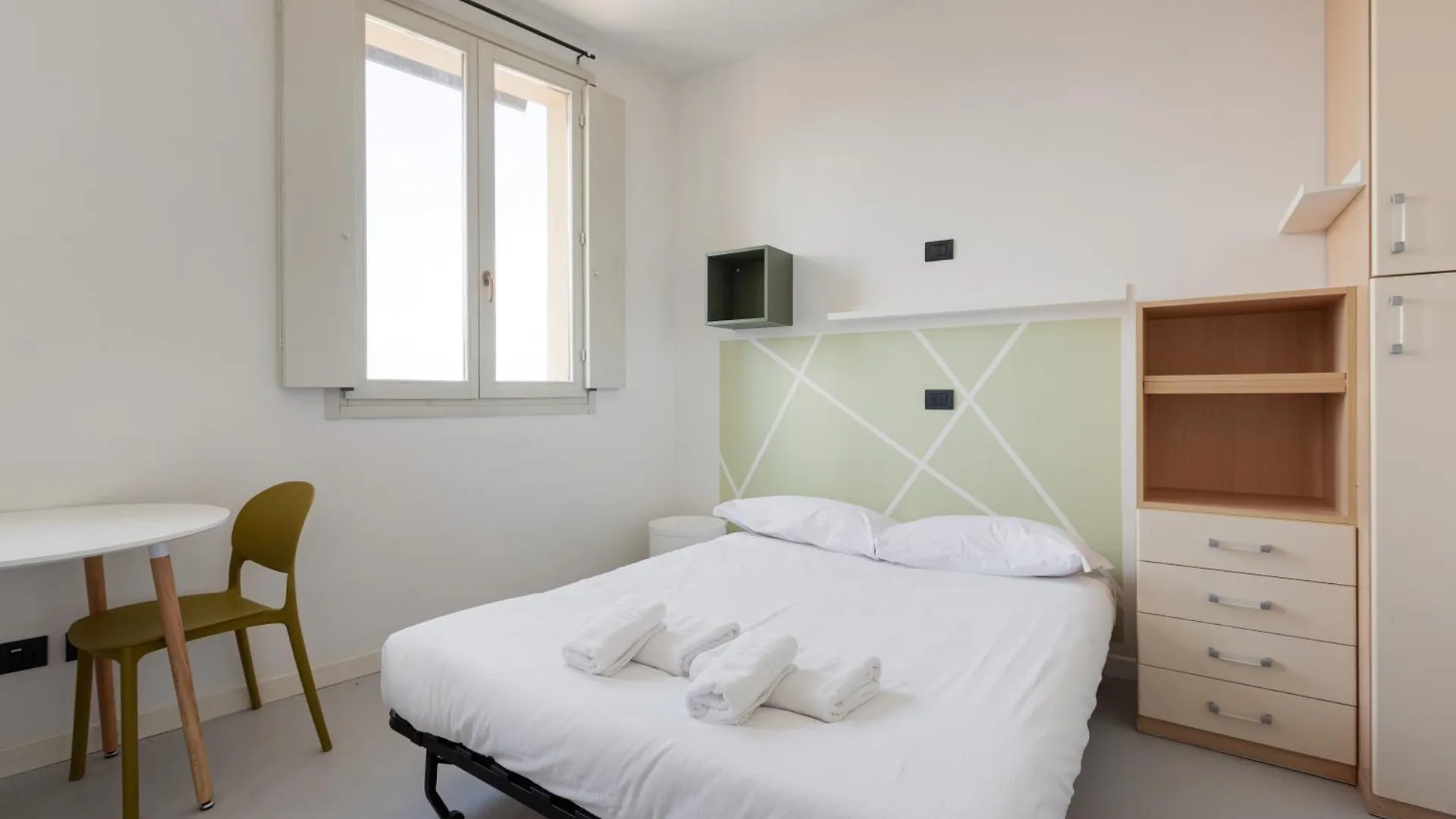 Milano Magenta Long Let Apts Apartment