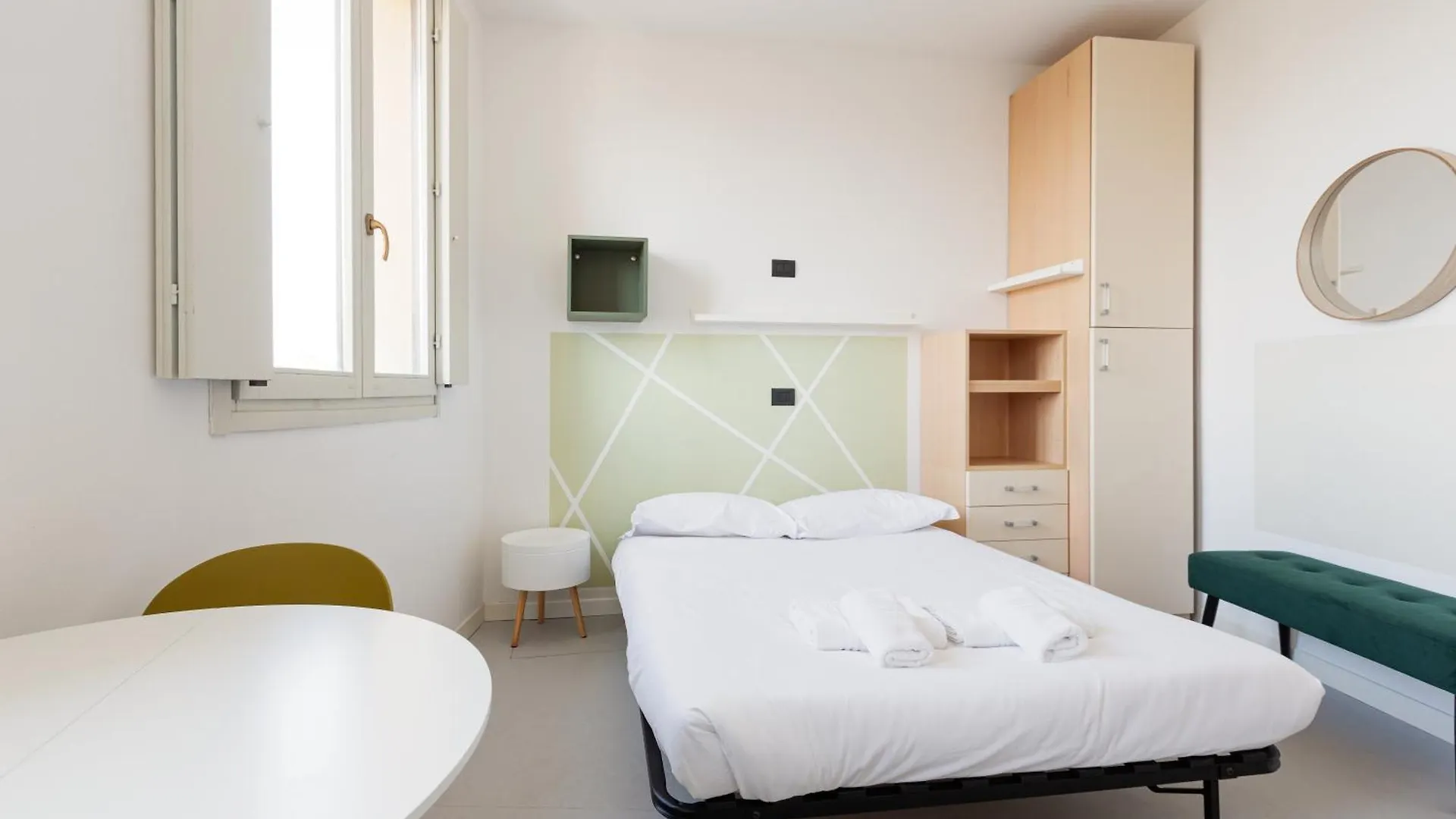 Milano Magenta Long Let Apts Italy