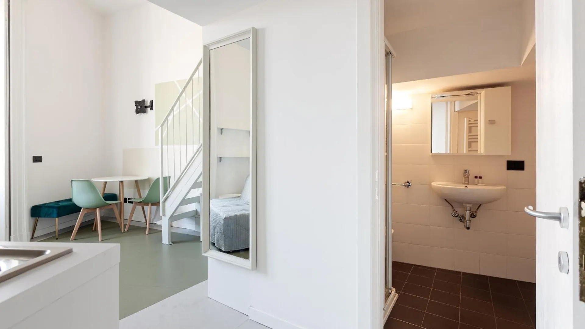 Milano Magenta Long Let Apts Italy